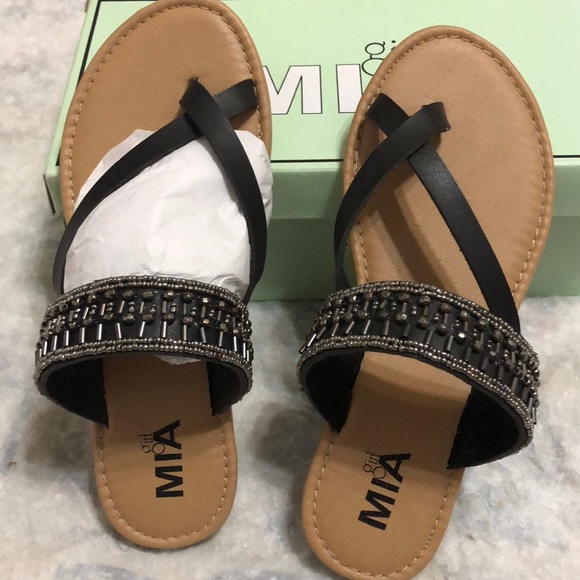 Mia Maisey Toe Thong Beaded Sandal - Picture 3 of 5